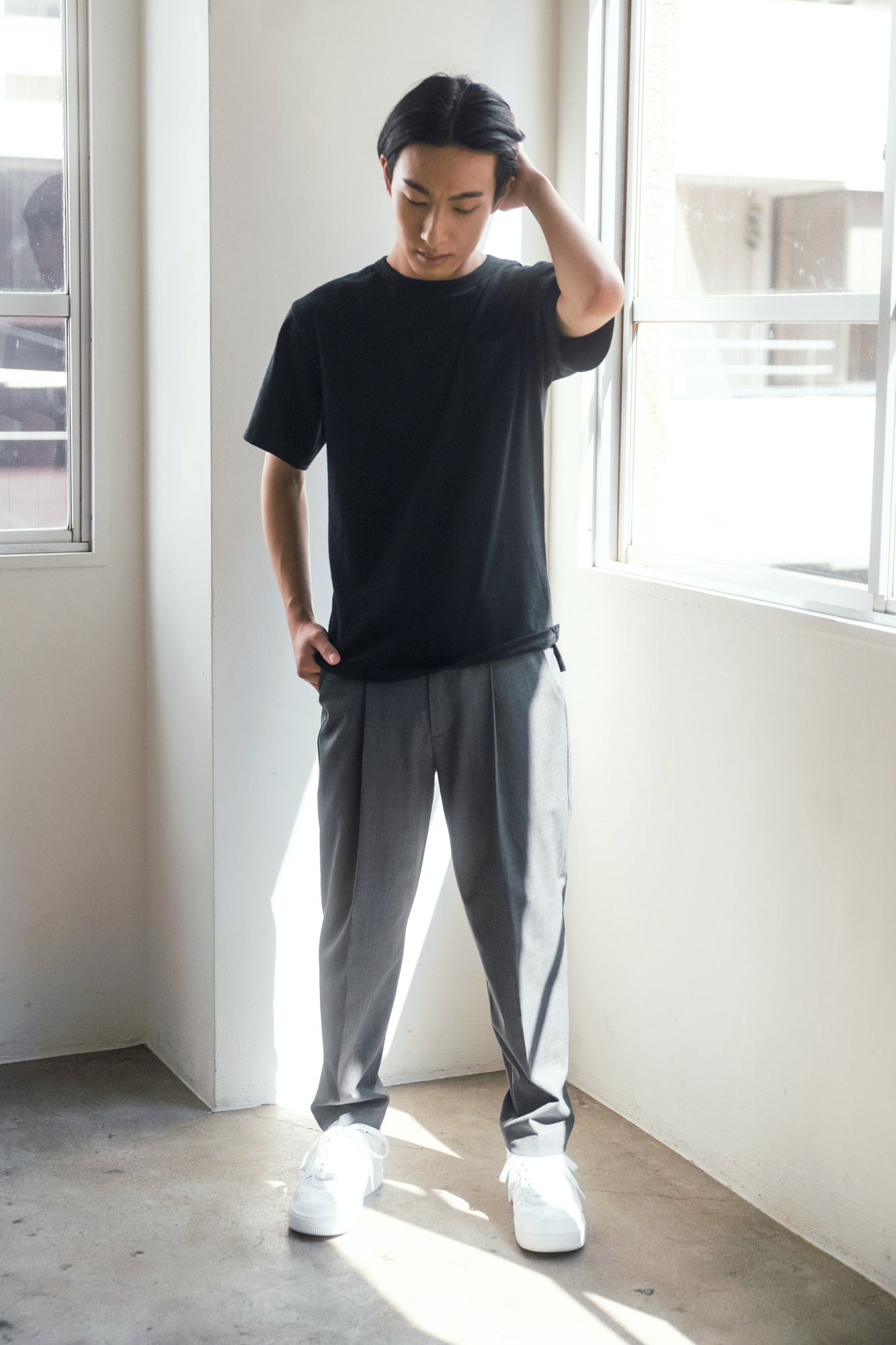裾直し不要のcalm Tapered Slacks