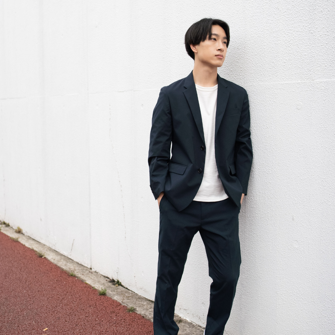 ジャストフィットのcalm Tshirt