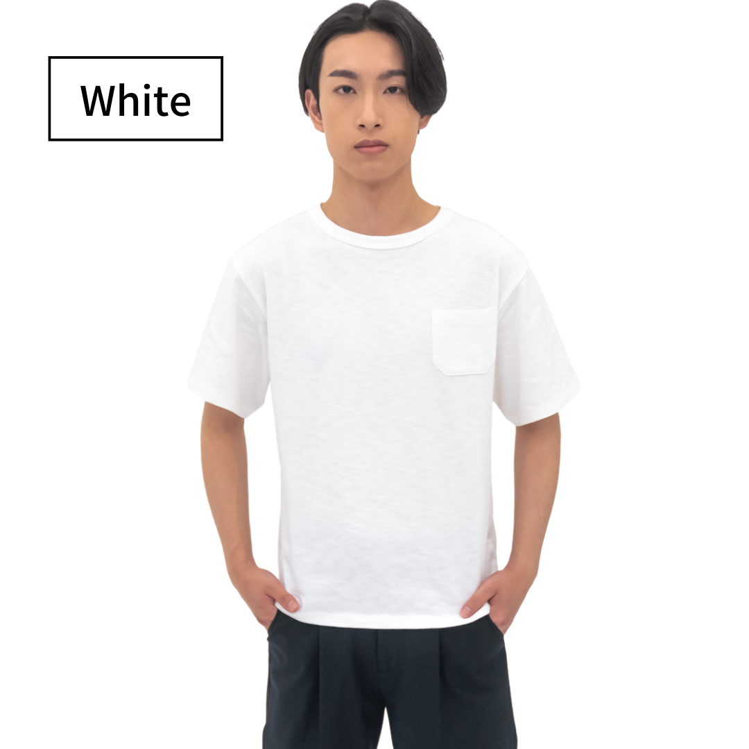 ジャストフィットのcalm Tshirt